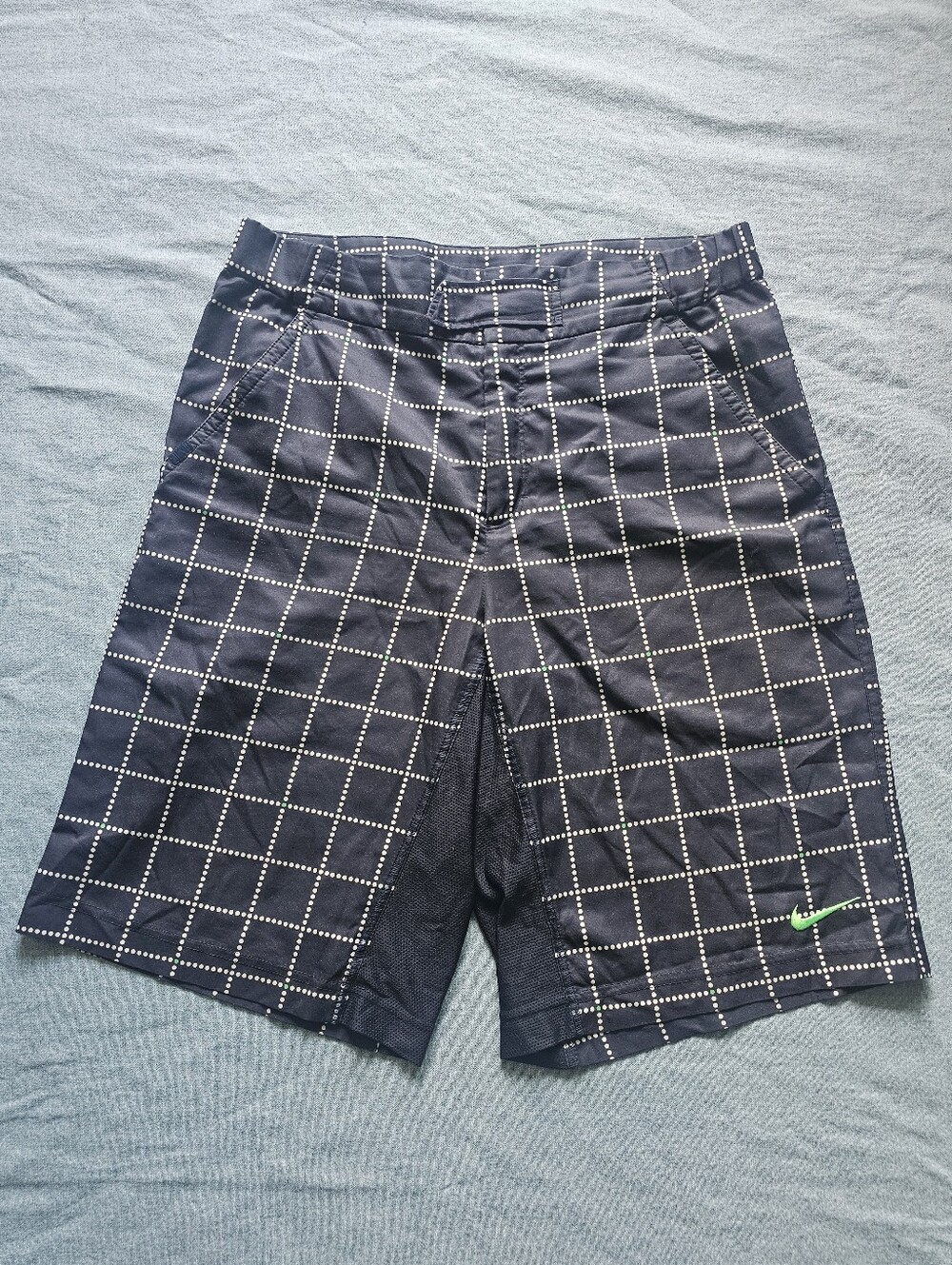 Nike Golf Navy Grid Plaid Performance Shorts Men's Size M Green Swoosh